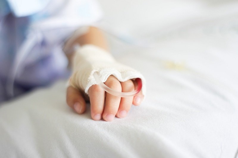A rákos gyerekeknek az ukrán kórházak pincéiben kell elrejtőzniük, és várniuk kell a megfelelő kezelésre