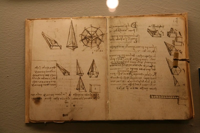Leonardo da Vinci már 100 évvel azelőtt megfejtette a gravitációt, hogy Newton megfogalmazta volna az elméletét!