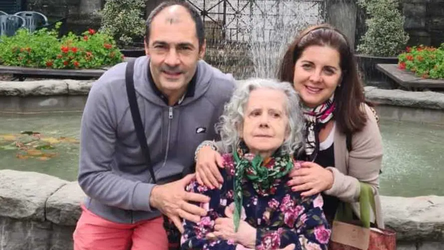 Két olaszországi ápoló 100 ezer eurót kapott az idős nőtől, akinek gondját viselik: „Olyanok nekem, mintha a gyermekeim lennének” Két olaszországi ápoló 100 ezer eurót kapott az idős nőtől, akinek gondját viselik: „Olyanok nekem, mintha a gyermekeim lennének”